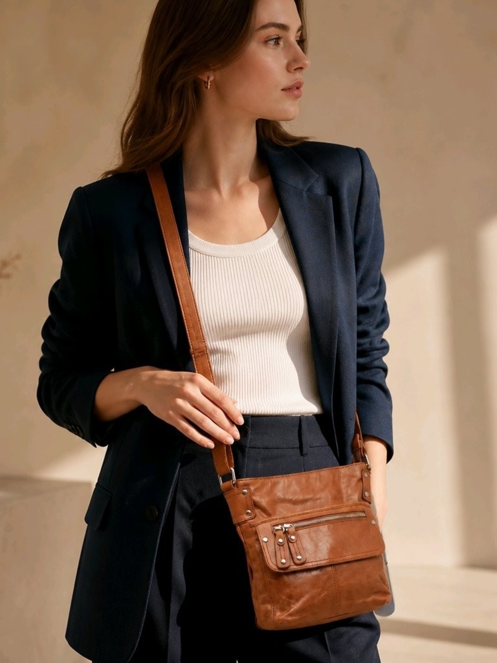 Vintage Danier Genuine Leather Multi-Pocket Crossbody Bag Organizer Cognac Tan